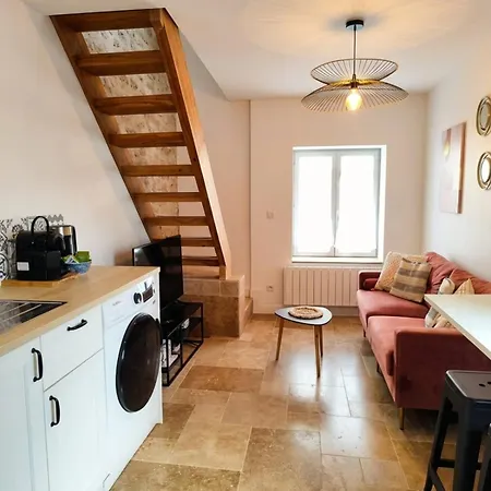 Cozy Townhouse In The Heart Of Historic
